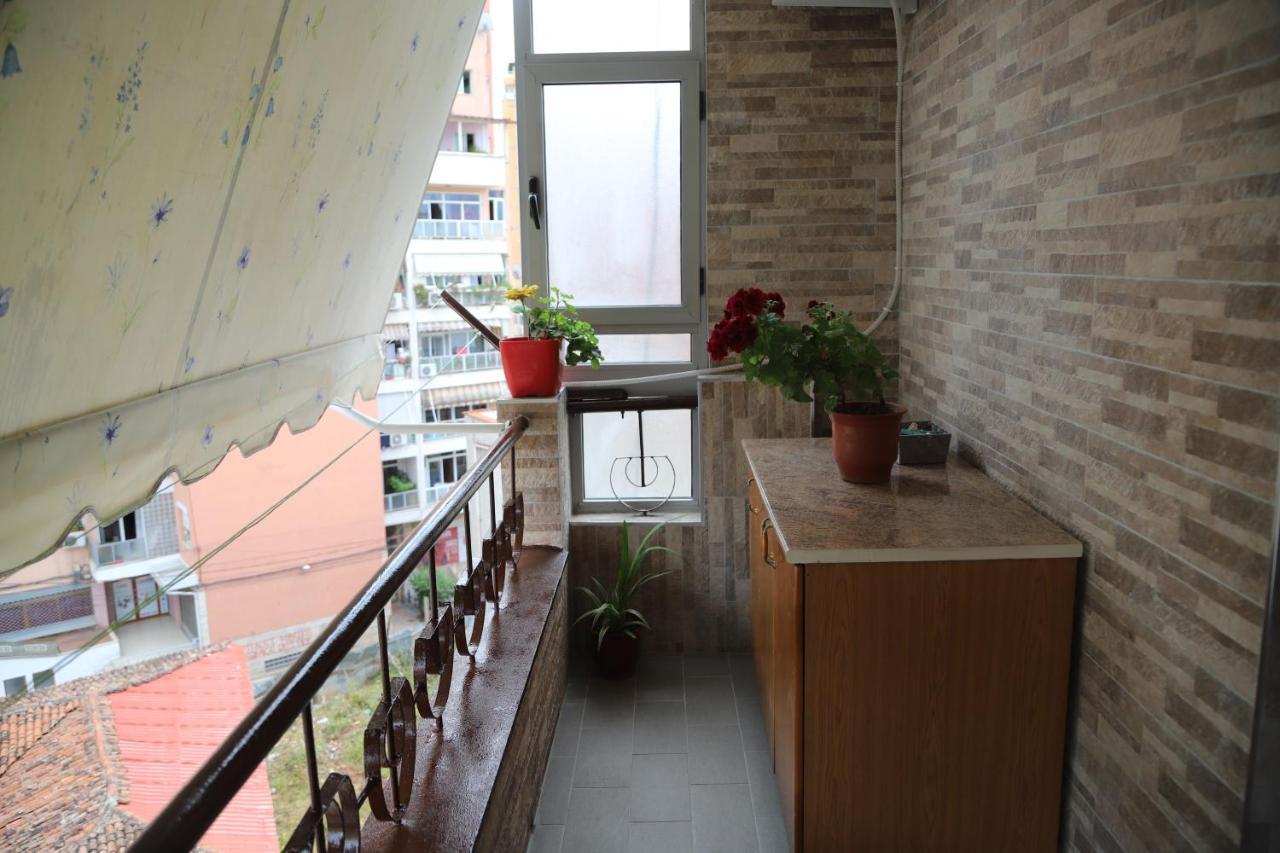 "Tata'S New Home!" Tirana Extérieur photo