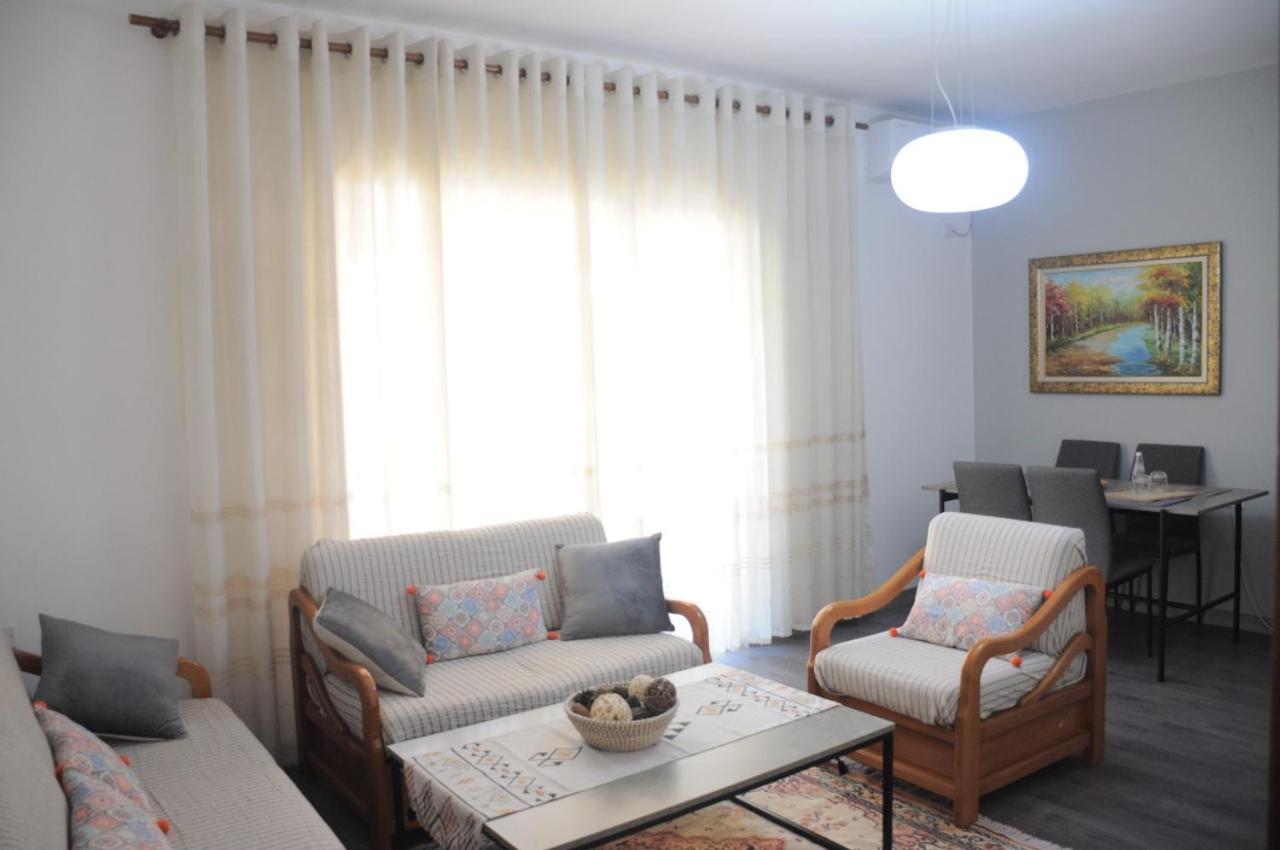 "Tata'S New Home!" Tirana Extérieur photo
